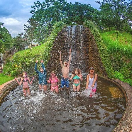 אטיבאיה Pousada Aguas Do Vale מראה חיצוני תמונה
